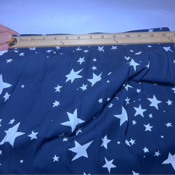J.Crew Women's Navy Blue w/ White Stars Pleated Skirt A line Size 2 Zipper - Picture 7 of 9